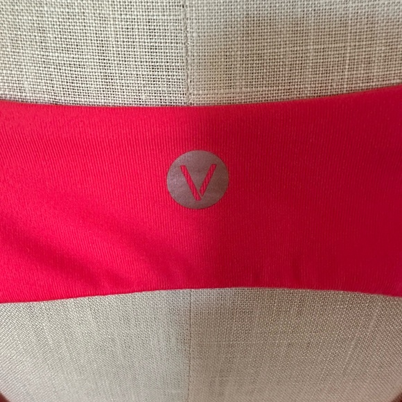 LIVI Lane Bryant Hot Pink Long Sleeve Top With Cut Out Back. Size 18/20 - Picture 5 of 10